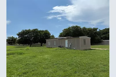 3277 Hidalgo #D, Waxahachie, TX 75167 - Photo 4