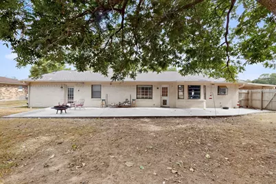 2060 Trailwood Drive W, Burleson, TX 76028 - Photo 20