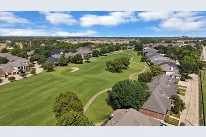 1607 Masters Drive, DeSoto, TX 75115 - Photo 4