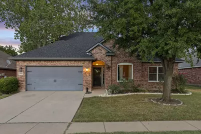 10404 Bear Creek Trail, Fort Worth, TX 76244 - Photo 2
