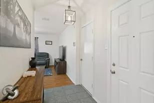 5714 Firethorn Dr, Dallas, TX 75249 - Photo 4