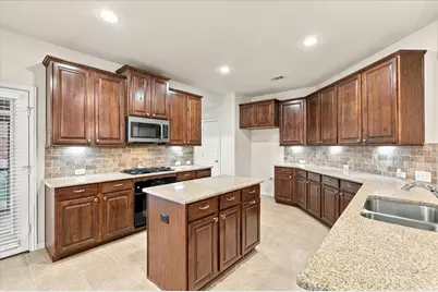 1629 Falconet Court, Carrollton, TX 75010 - Photo 12