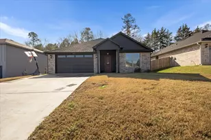 237 Oak Vly Dr, Gilmer, TX 75644 - Photo 1