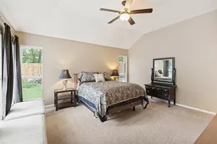 1374 Forest Creek Dr, Lewisville, TX 75067 - Photo 16