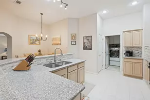 1374 Forest Creek Dr, Lewisville, TX 75067 - Photo 10