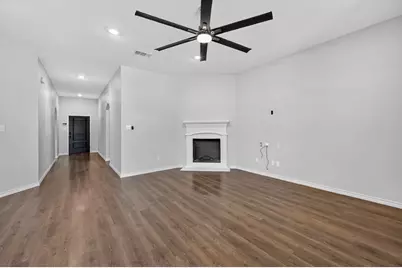 108 Lakeview Circle, Pilot Point, TX 76258 - Photo 2