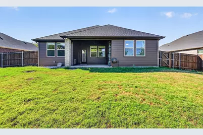 108 Lakeview Circle, Pilot Point, TX 76258 - Photo 18
