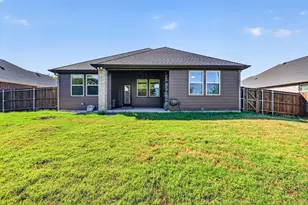 108 Lakeview Cir, Pilot Point, TX 76258 - Photo 18