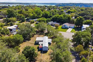 1500 Lands End St, Granbury, TX 76048 - Photo 10