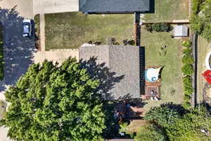 203 Briarglen Dr, Cedar Hill, TX 75104 - Photo 40