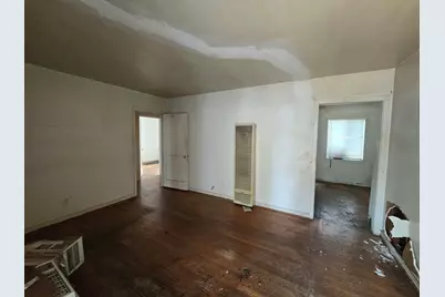 2710 Exeter Avenue, Dallas, TX 75216 - Photo 2