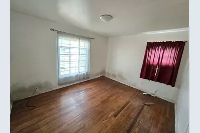 2710 Exeter Avenue, Dallas, TX 75216 - Photo 4
