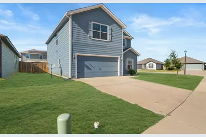 101 Austin Avenue, Venus, TX 76084 - Photo 2