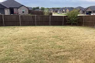 122 North Meadows St, Pottsboro, TX 75076 - Photo 6