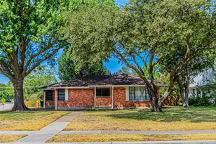216 S Lois Ln, Richardson, TX 75081 - Photo 1