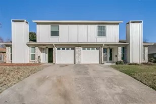 7044 Crosstimbers Ln, North Richland Hills, TX 76182 - Photo 1