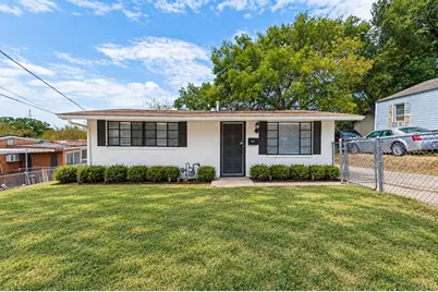 227 S Justin Avenue, Dallas, TX 75211 - Photo 1