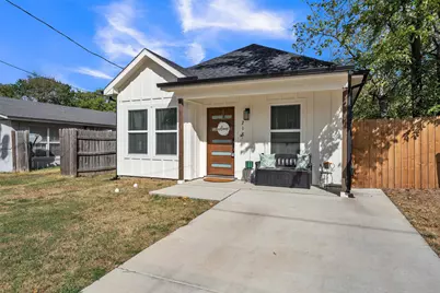 218 Locust Street S, Sulphur Springs, TX 75482 - Photo 1