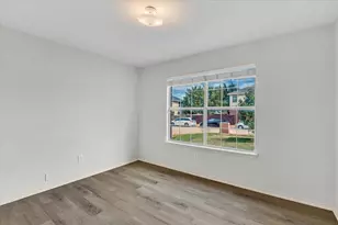 10333 Bear Hollow Dr, Fort Worth, TX 76244 - Photo 6