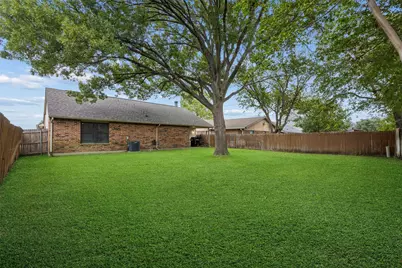 2312 Havenwood Drive, Arlington, TX 76018 - Photo 2