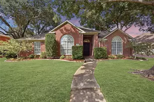 1905 Greenhill Dr, Rowlett, TX 75088 - Photo 1