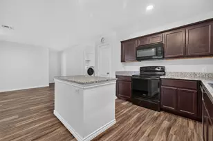 7817 Vineyard Dr, Abilene, TX 79606 - Photo 4