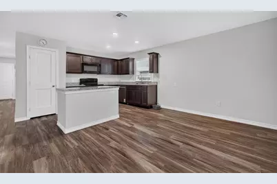 7817 Vineyard Drive, Abilene, TX 79606 - Photo 2
