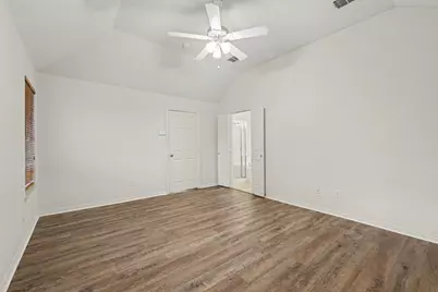 1235 Clearwater Drive, Grand Prairie, TX 75052 - Photo 34