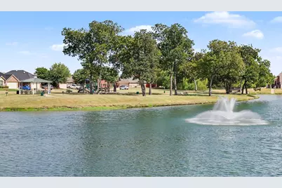 1235 Clearwater Drive, Grand Prairie, TX 75052 - Photo 30