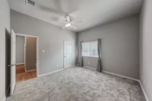 1009 Greenview Ln, Savannah, TX 76227 - Photo 10