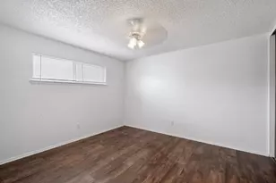 745 Valiant Cir, Garland, TX 75043 - Photo 12