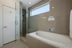 1915 Summit Ave, Dallas, TX 75206 - Photo 14