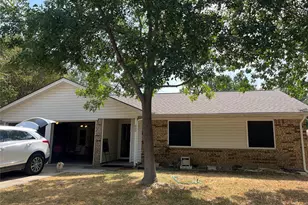 829 Mustang Dr, Saginaw, TX 76179 - Photo 1