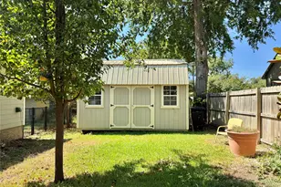 229 E Tennie St, Gainesville, TX 76240 - Photo 26
