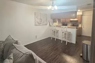 1904 Crooked Ln, Fort Worth, TX 76112 - Photo 10