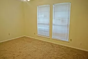 1904 Crooked Ln, Fort Worth, TX 76112 - Photo 6