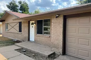2312 Meadow Crest, Irving, TX 75060 - Photo 4
