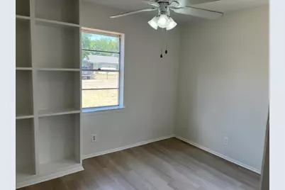 2312 Meadowcrest, Irving, TX 75060 - Photo 20