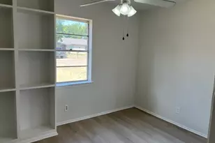 2312 Meadow Crest, Irving, TX 75060 - Photo 20