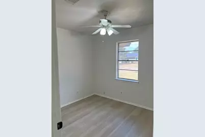 2312 Meadowcrest, Irving, TX 75060 - Photo 24