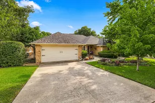707 Glenn Dr, Euless, TX 76039 - Photo 38