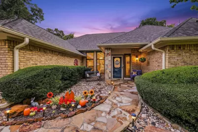 707 Glenn Drive, Euless, TX 76039 - Photo 2