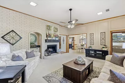 707 Glenn Drive, Euless, TX 76039 - Photo 12