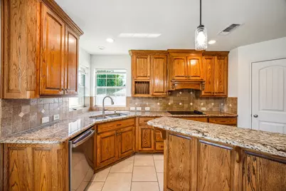 320 Midnight Shadow, Stephenville, TX 76401 - Photo 6