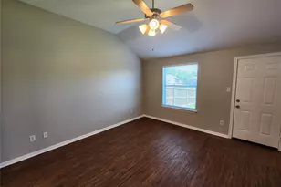 209 Deborah Ln, Crowley, TX 76036 - Photo 30