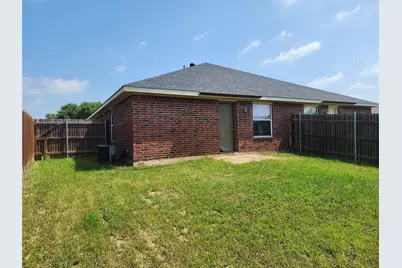 209 Deborah Lane, Crowley, TX 76036 - Photo 4