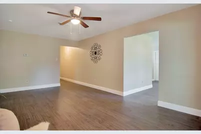 6904 Yorkston Street, Watauga, TX 76148 - Photo 12