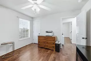 201 W Oak St, Aledo, TX 76008 - Photo 16
