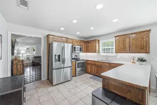 201 W Oak St, Aledo, TX 76008 - Photo 8