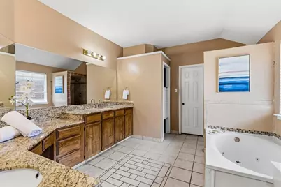 2324 Boardwalk Drive, Mesquite, TX 75181 - Photo 10